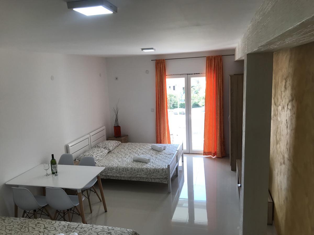 Apartments As Budva Luaran gambar