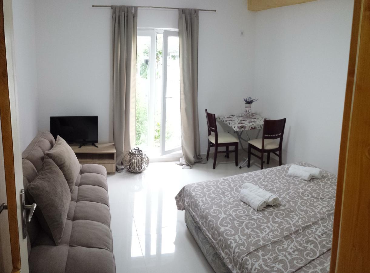 Apartments As Budva Luaran gambar